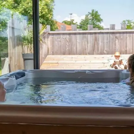 - Piscine - Eeceda *